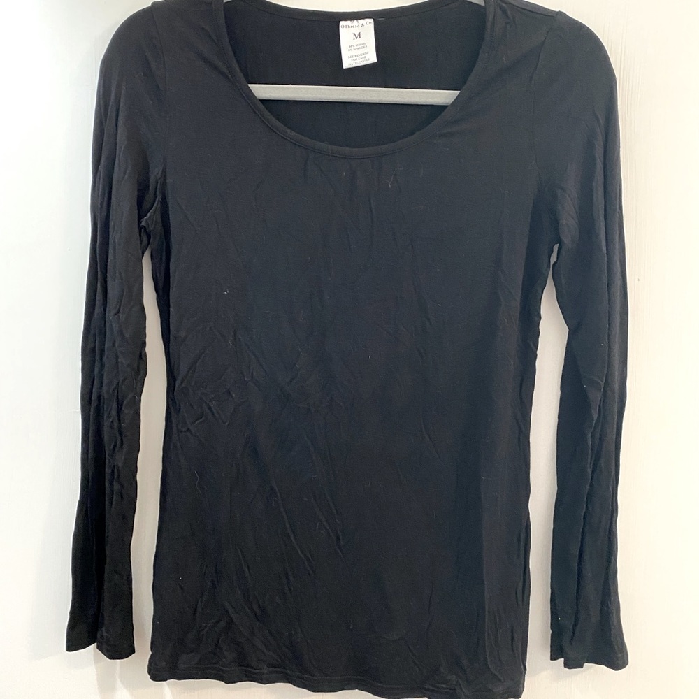 Medium Black O Thread & Co. Long Sleeved Shirt